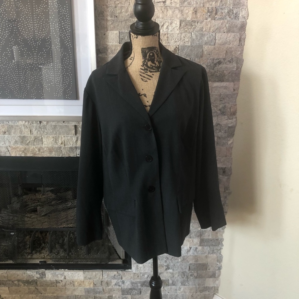 Charcoal gray blazer